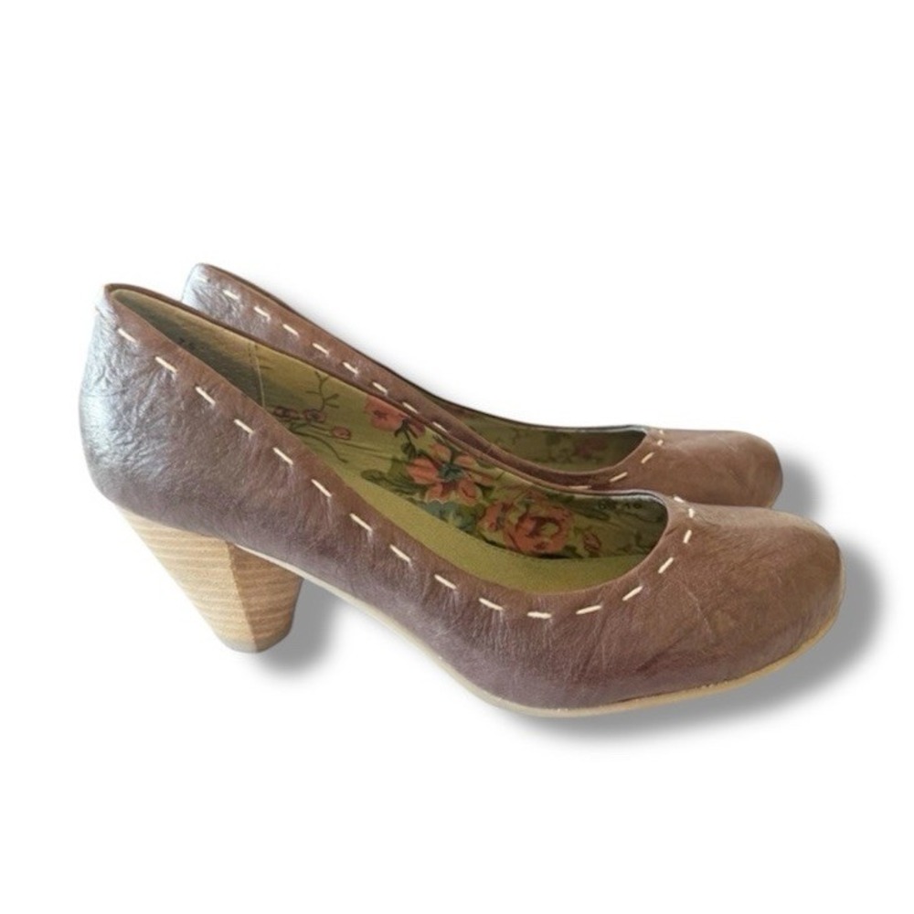 BC Footwear RETRO 2.75" Brown Leather Block Heel Pumps Heels Size 7.5 Y2K VLV